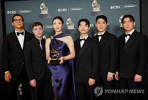 케데헌 그래미 수상.jpg